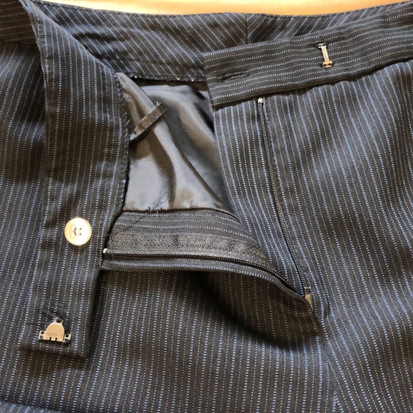 Jones Wear Navy Blue Pin Striped Dress Pants Size 10 - Picture 5 of 6